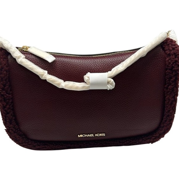 MICHAEL KORS CARMELA Burgundy Multi
Medium Leather Chain Crossbody
Shearling
NWT - Picture 3 of 7